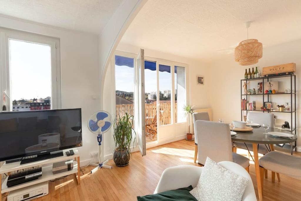 Cabana & Grand Appartement Cosy - Parking & Balcon 索恩河畔自由城 外观 照片